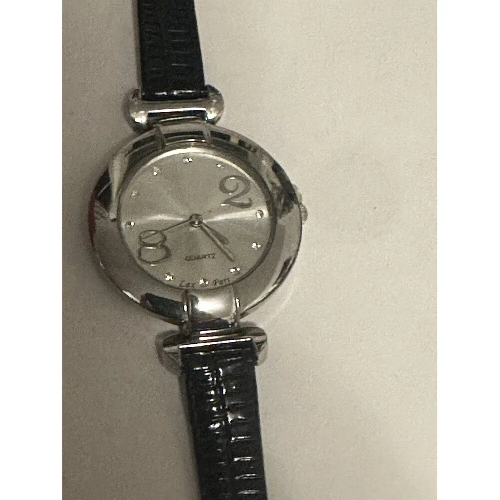 Vintage Unique Women’s Lax Pari Wrist Watch